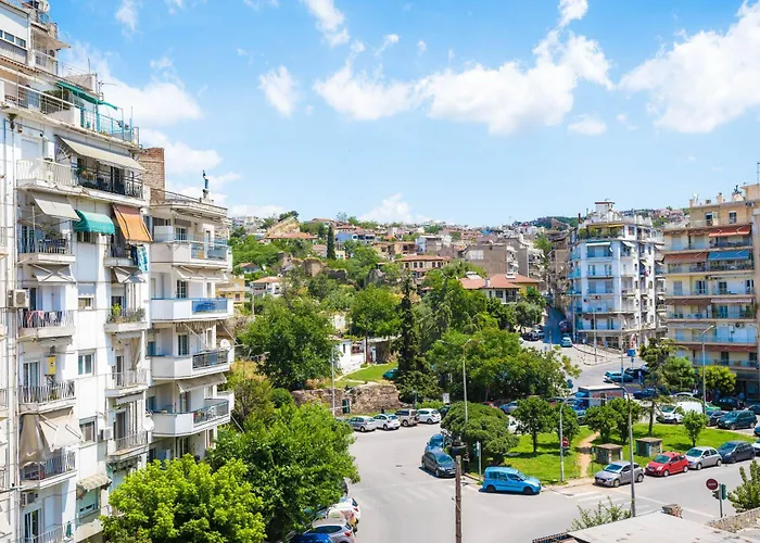 White Luxury Apartment Thessaloniki